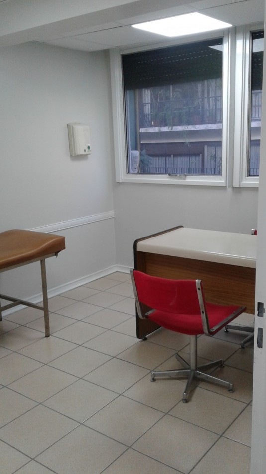 Elegante Piso para Consultorios para Centro Medico. Excelente Ubicacion!