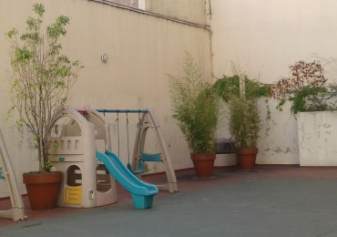 Precioso 3 Ambientes con Balcon y Vista Panoramica a La Plaza!